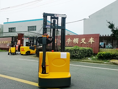 江蘇電動液壓叉車