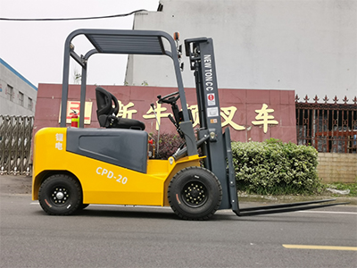 電動叉車