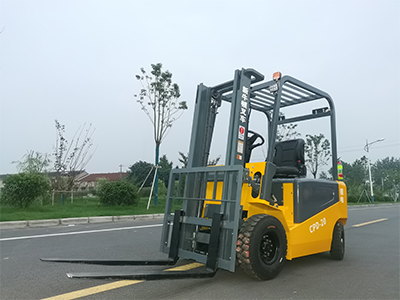 電動叉車