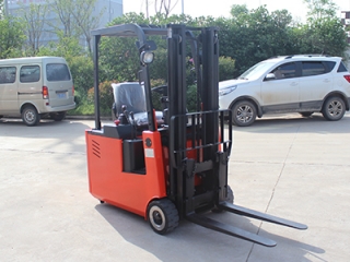 電動叉車的轉向原理